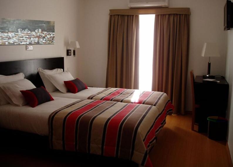 Hotel A Esteva Castro Verde Buitenkant foto
